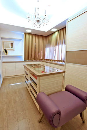 made custom shoes in city quezon style RL  Quezon  City house Bea for Alonzo's Sophisticated