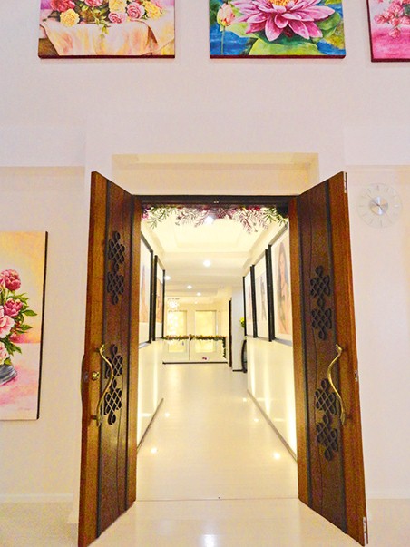 Modern meets Classic Style in Kim Chiu's Quezon City Home | RL