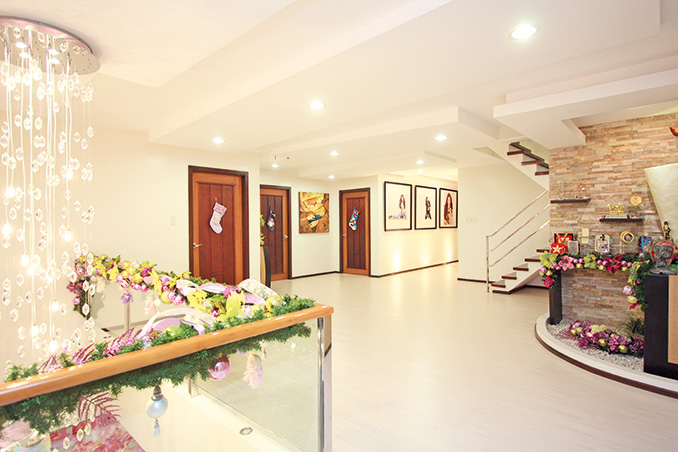 Modern Meets Classic Style In Kim Chiu S Quezon City Home