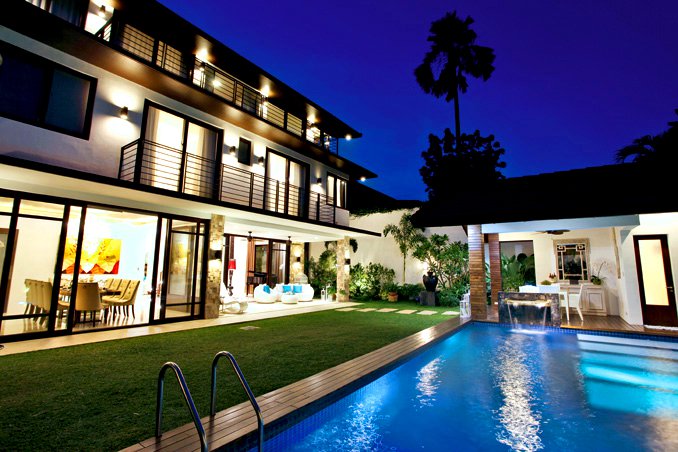 7 Gardens And Swimming Pools Of Pinoy Celebrities