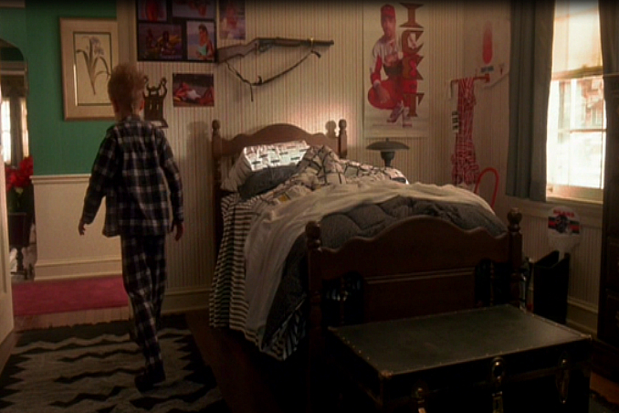 Score A Home Alone Inspired Bedroom With These 4 Must Haves