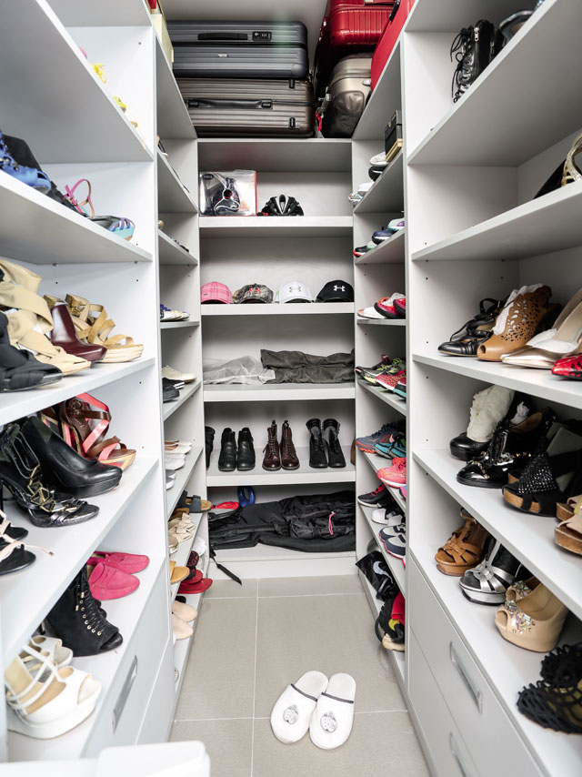 Jennylyn Mercado S Modern Two Storey Home Born jennylyn anne pineda mercado on 15th. jennylyn mercado s modern two storey home