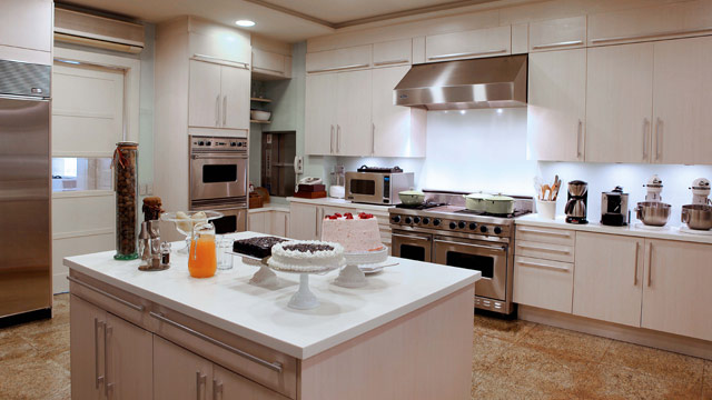 Sharon Cuneta's Elegant Family Home | RL