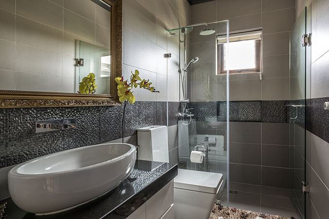 3 Budget Friendly Ways to Maintain Your Bathroom 