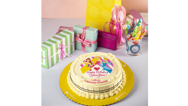 goldilocks customized cakes
