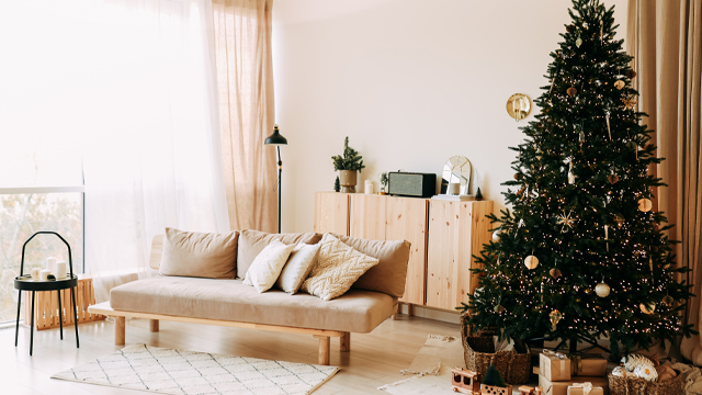 5 Cheap, Simple Ways to Spruce Up Your Living Room in Time for the Holidays