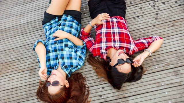 5 Gifts Only True Best Friends Will Give Each Other