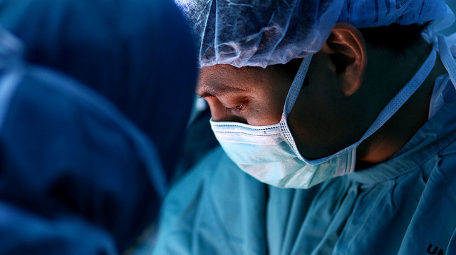 Uterus Transplants for Infertile Women Spreads to the U.S. and the U.K.