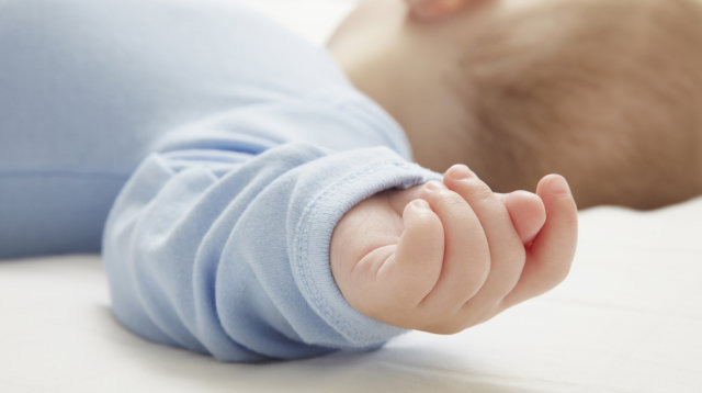 5 Tips on How to Cut Your Baby's Nails