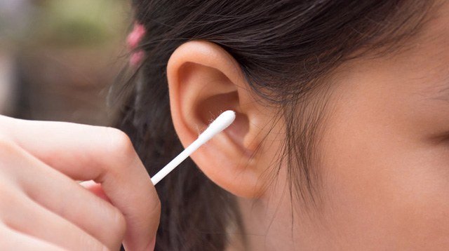 Seriously, We Should Stop Cleaning Our Ears With Cotton Buds