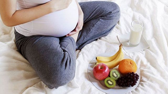Try a Light Meal During Labor for Easier Childbirth