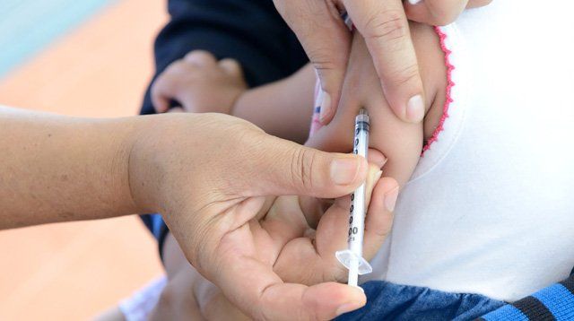 Can My Child Be Given More Than One Vaccine at a Time? 