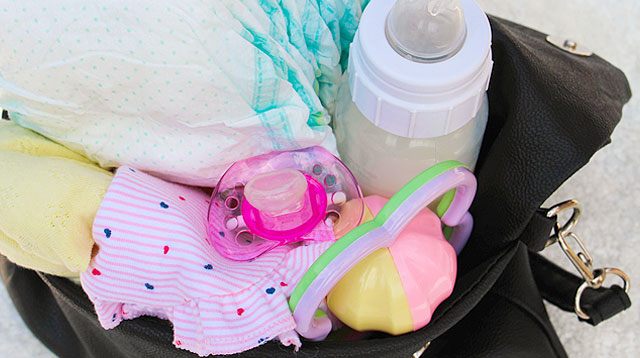 How to Pick a Diaper Bag? It Has Space for These 13 Essentials