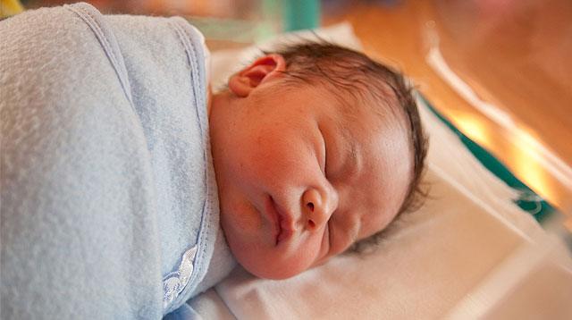 Baby Care Basics: A Pediatrician's Safe Swaddling Checklist