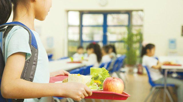These Schools Serve Healthy Meals in their Cafeteria