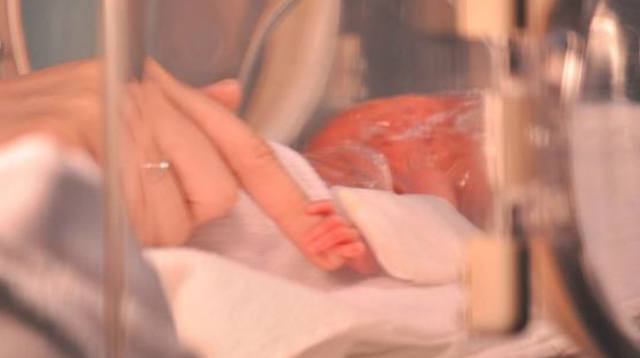 WATCH: 3 Simple Yet Lifesaving Ways Parents Help Their Preemies Survive