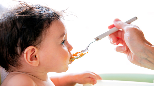 Your Baby's First Solid Food: Introduce Him to the 'Big Eight'