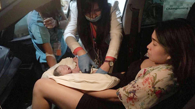 Pinay Mom Gives Birth Inside Car After Getting Stuck in EDSA Traffic