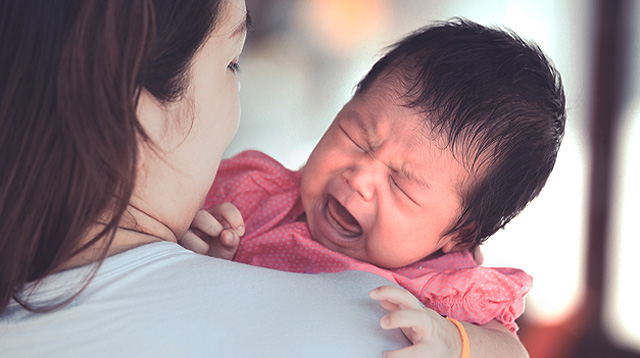 Mom, This Is Why It's Hard for You to Ignore Your Baby's Crying Compared to Dad