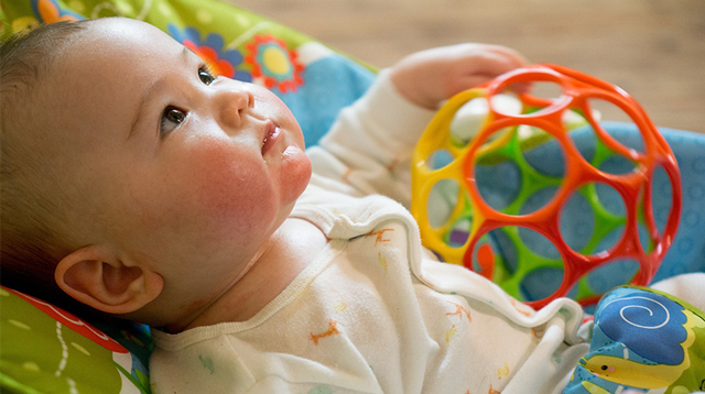 Your Baby Will Be Fine With Just These 10 Toys for His First Year