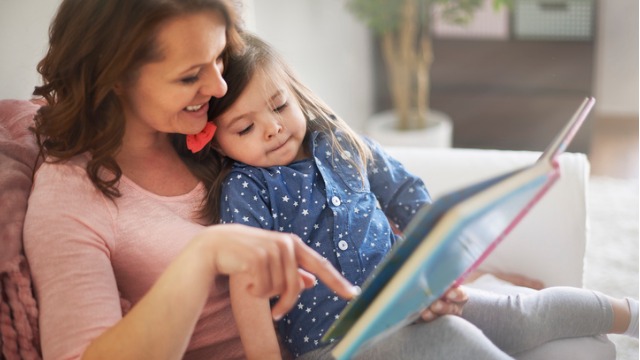 Real Moms Share How They Establish a Reading Routine on a Super Busy Schedule