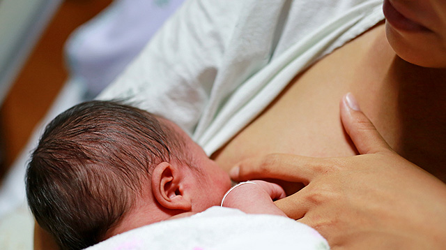 How Breast Milk Promotes Healthy Brain Growth May Have Finally Been Explained