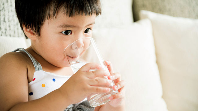Study Shows Kids Who Drink Water (Instead of Sugary Drinks) Have Better Brain Functions