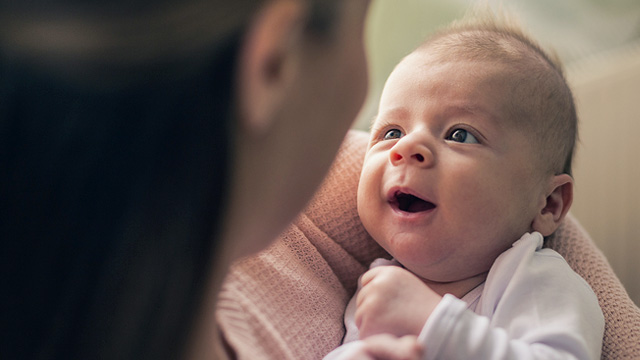 How to Stimulate Your Newborn's 5 Senses to Help Them Develop