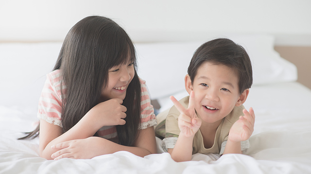 Throw These 20 Questions to Siblings to Ask Each Other (Get a Real Conversation Going!)
