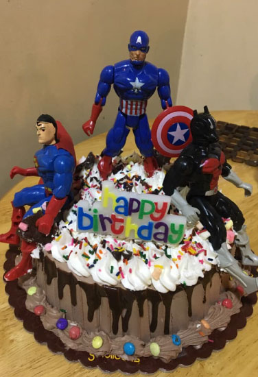 Goldilocks - Make your child's celebration an epic one with NEW MARVEL  Birthday cakes by Goldilocks — now available on demand! 🐱‍🏍 Get exclusive  Avengers and Spider-Man cakes in chocolate and marble