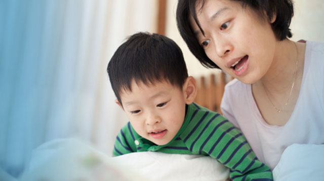 Want To Boost Your Tot's Reading Comprehension? Read Aloud To Him Every Day
