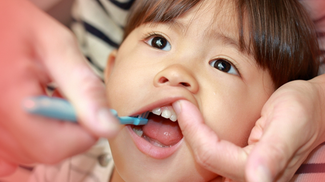 Your Baby Can Get Tooth Decay! Here Are The Signs He Needs A Dentist ASAP