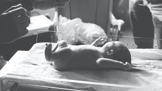 Buntis Na UK Nurse Pumanaw Mula Sa COVID-19 Pero Naisilang Ang Baby