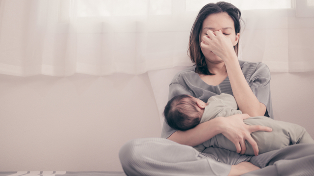 PH Psychologist Shares 3 Ways To Cope With Emotional Limbo If You're A New Mom