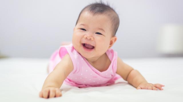 Watch Out For Mini Push-Ups! 6 Milestones Your Baby Can Already Do At 3 Months