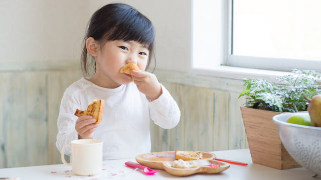 Helpful! Nutritionist Mom Comes Up With ‘Toddler Portion Sizes’ To Get Kids Eat Better
