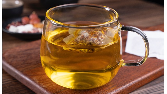 Chamomile Vs. Peppermint: Bakit Hindi Lahat Ng Herbal Tea Puwede Sa Sinisikmura