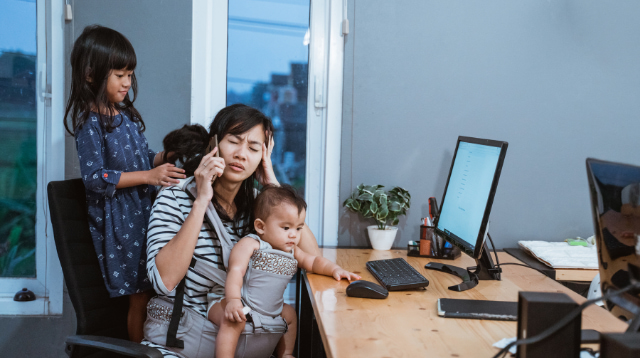 Moms Share What It's Like Being A Working Parent Without A Yaya