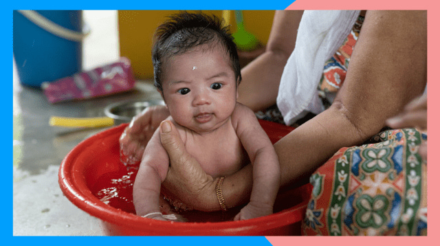 'Dapat Paliguan Si Baby Araw-Araw' At Iba Pang Outdated Baby Care Advice Na 'Di Na Dapat Sundin