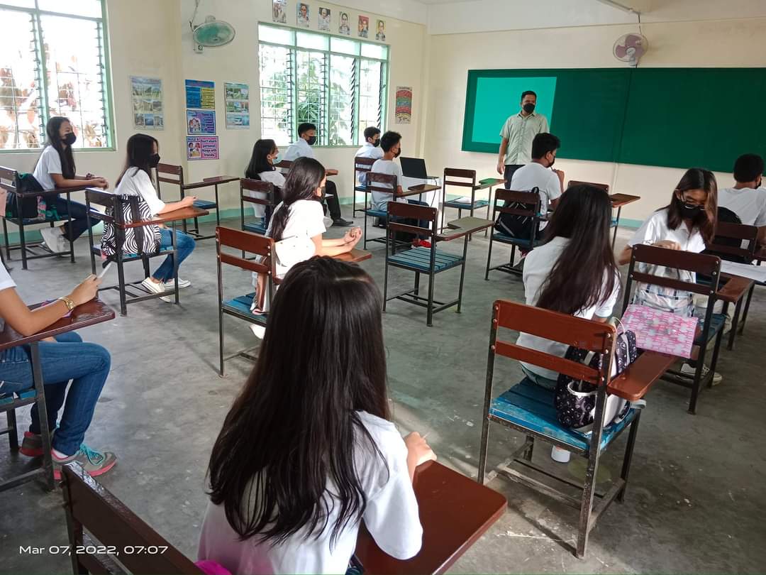 As More Schools Reopen, DepEd Considers Onsite Examinations For Students