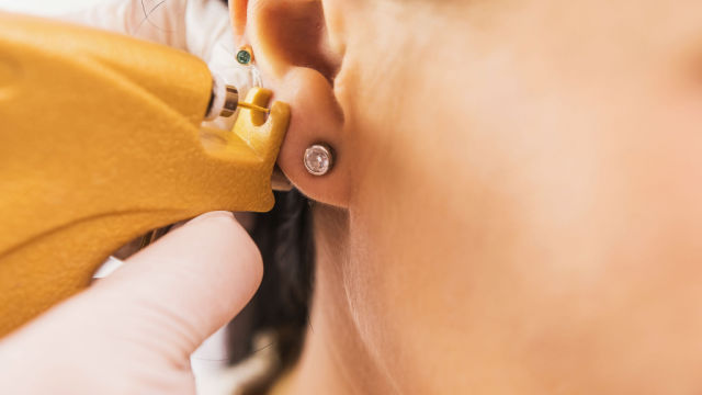 Injection, Tattoo, Ear Piercing, At Iba Pang Posibleng Dahilan Ng Hepatitis C