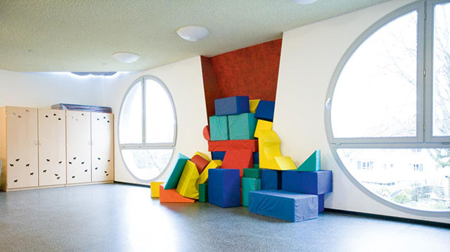 cat-shaped school in Germany