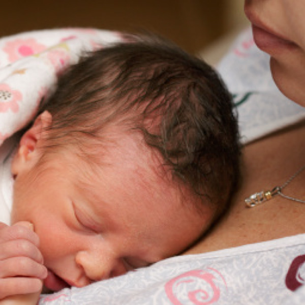"First Embrace" Can Save More than 50,000 Newborn Babies A Year