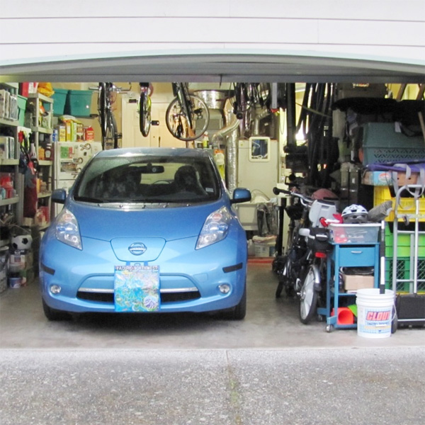 Mommy Hack of the Week: How to Save on Garage Space