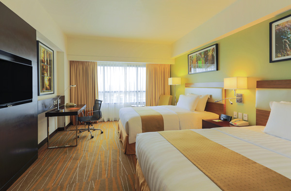 Holiday Inn & Suites Makati 