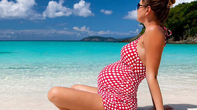 7 Ways to Survive the Summer Months While Pregnant