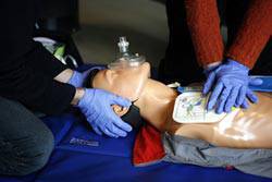 CPR_training_ci.jpg