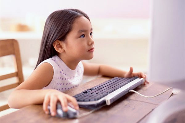 child using computer