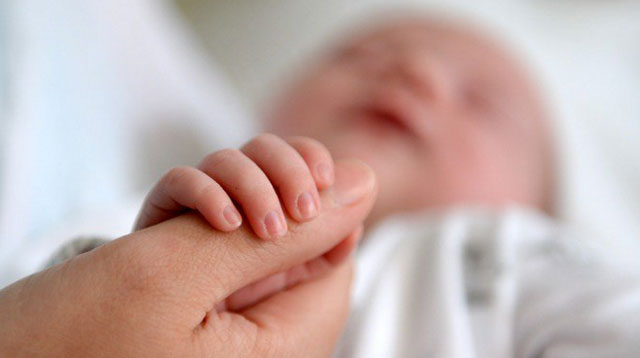 Top of the Morning: An-hour-old Baby Becomes U.K.'s Youngest Organ Donor
