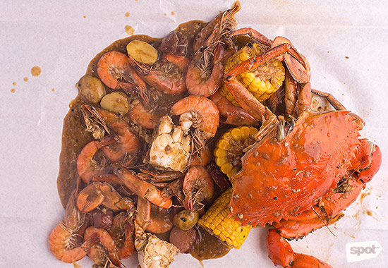 Davao's Blue Posts Boiling Crabs and Shrimps is Now Open in Manila